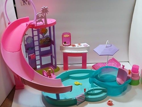 Barbie dream pool - barbie,