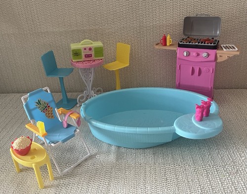 Barbie pool side bbq - side,